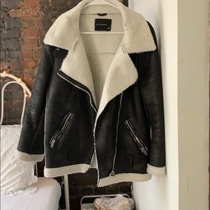 Black/white teddy shearling